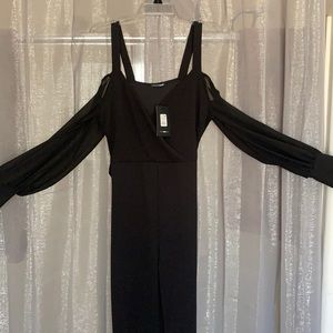 Black romper. Fashion Nova.